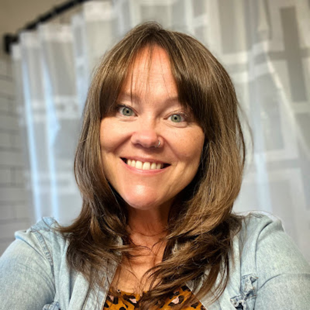 Meet your Posher, Jennifer